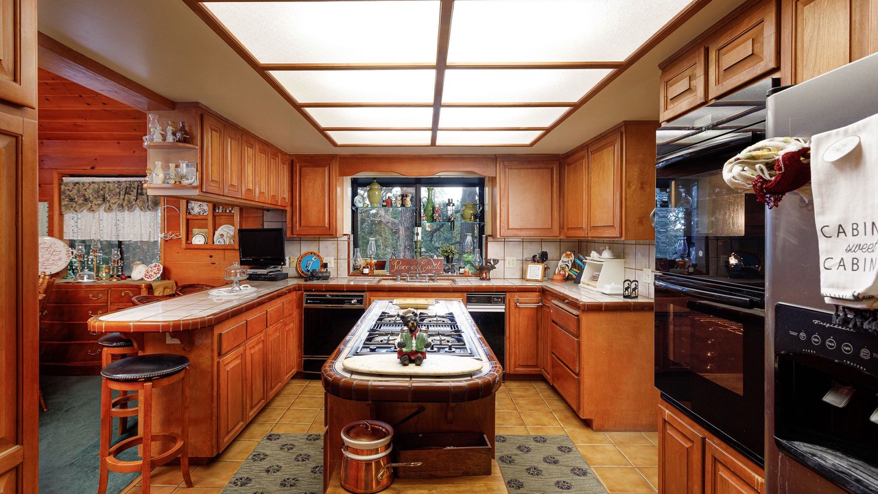 Photo of Kitchen in Crestline