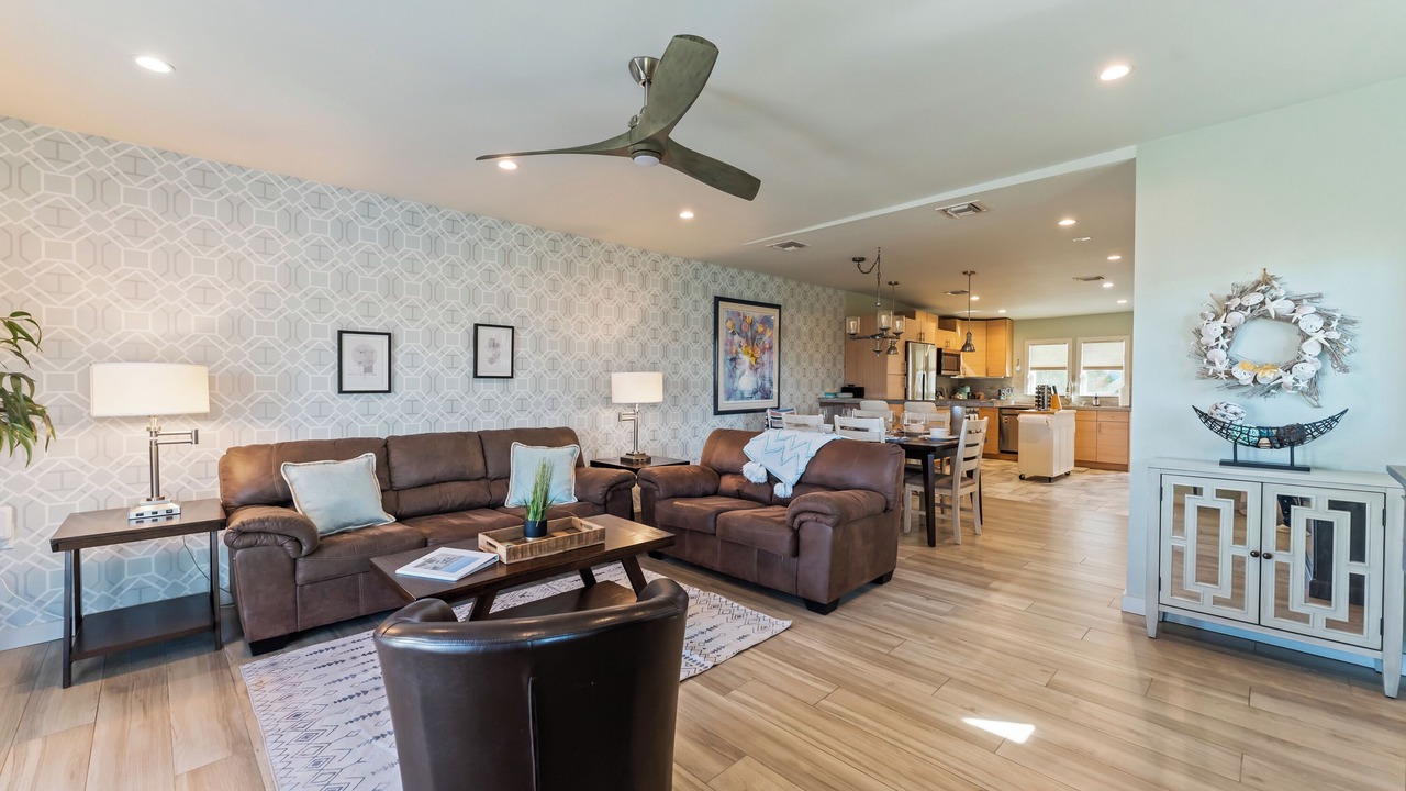 Photo of Livingroom in Silver Strand