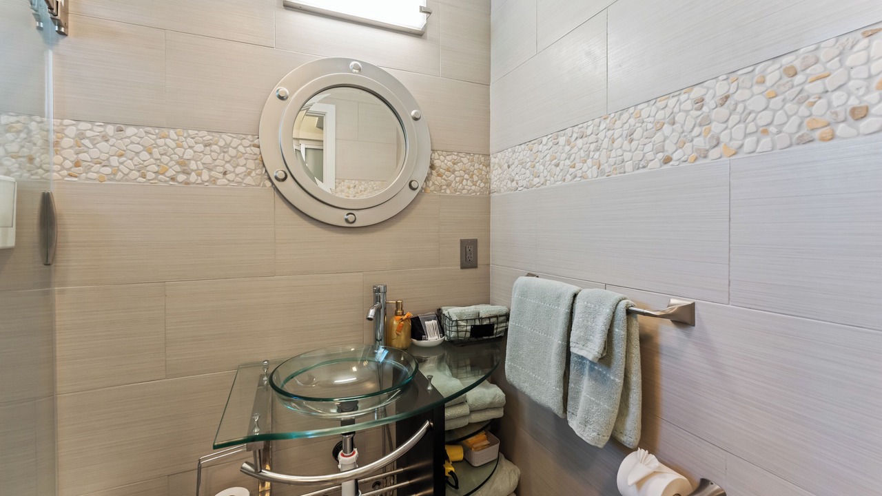 Photo of Bathroom in Silver Strand