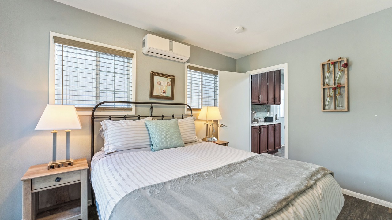 Photo of Livingroom in Silver Strand