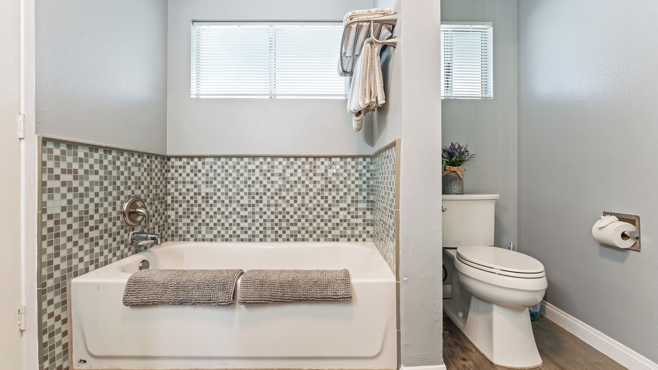 Photo of Bathroom in Silver Strand