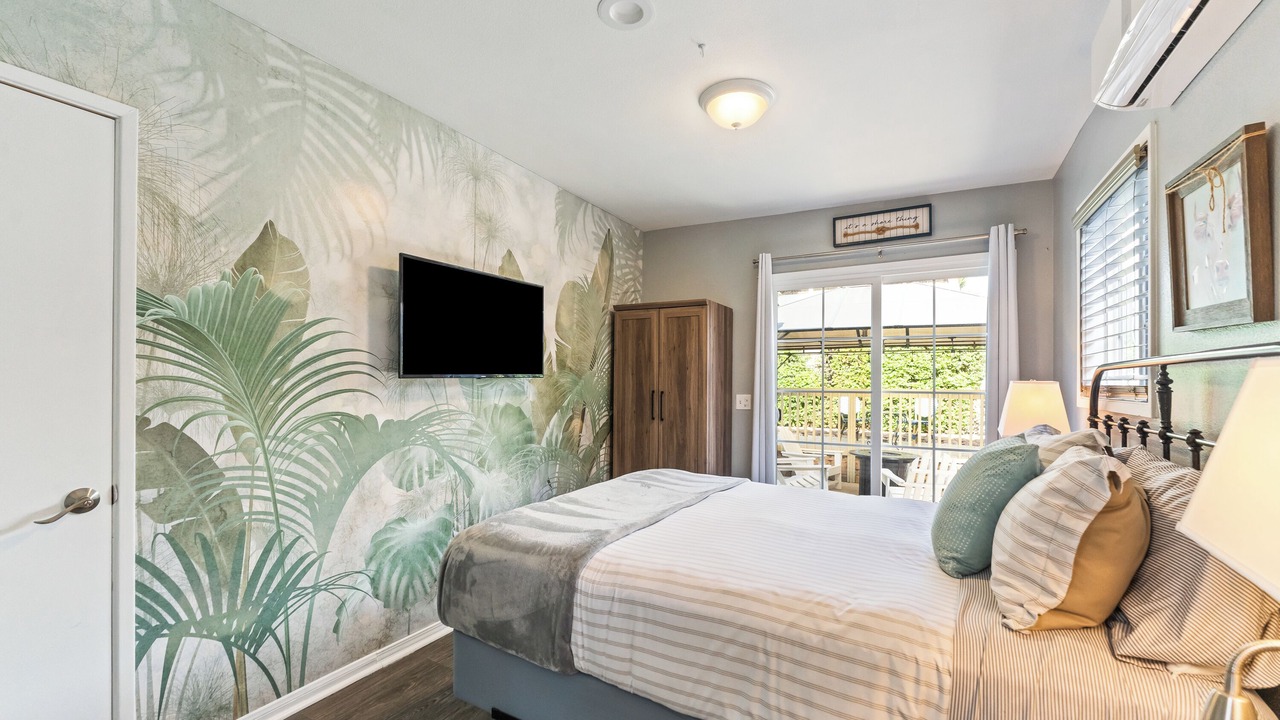 Photo of Livingroom in Silver Strand