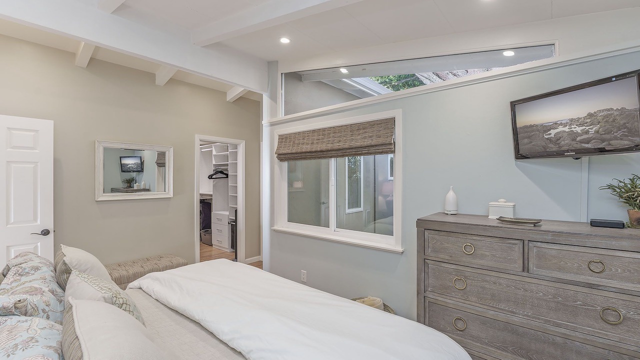 Photo of Bathroom in Mission Fields