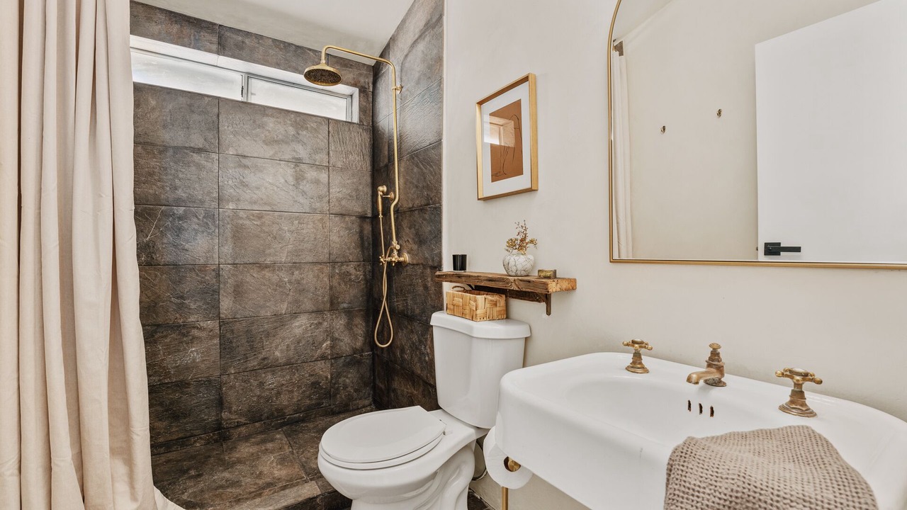 Photo of Bathroom in Landers