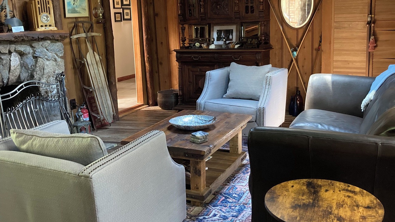Photo of Bedroom in Palomar Mountain