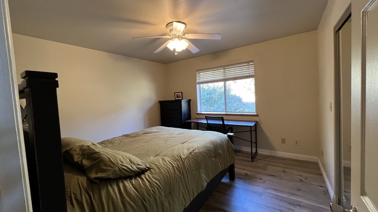 Photo of Bedroom in Frazier Park