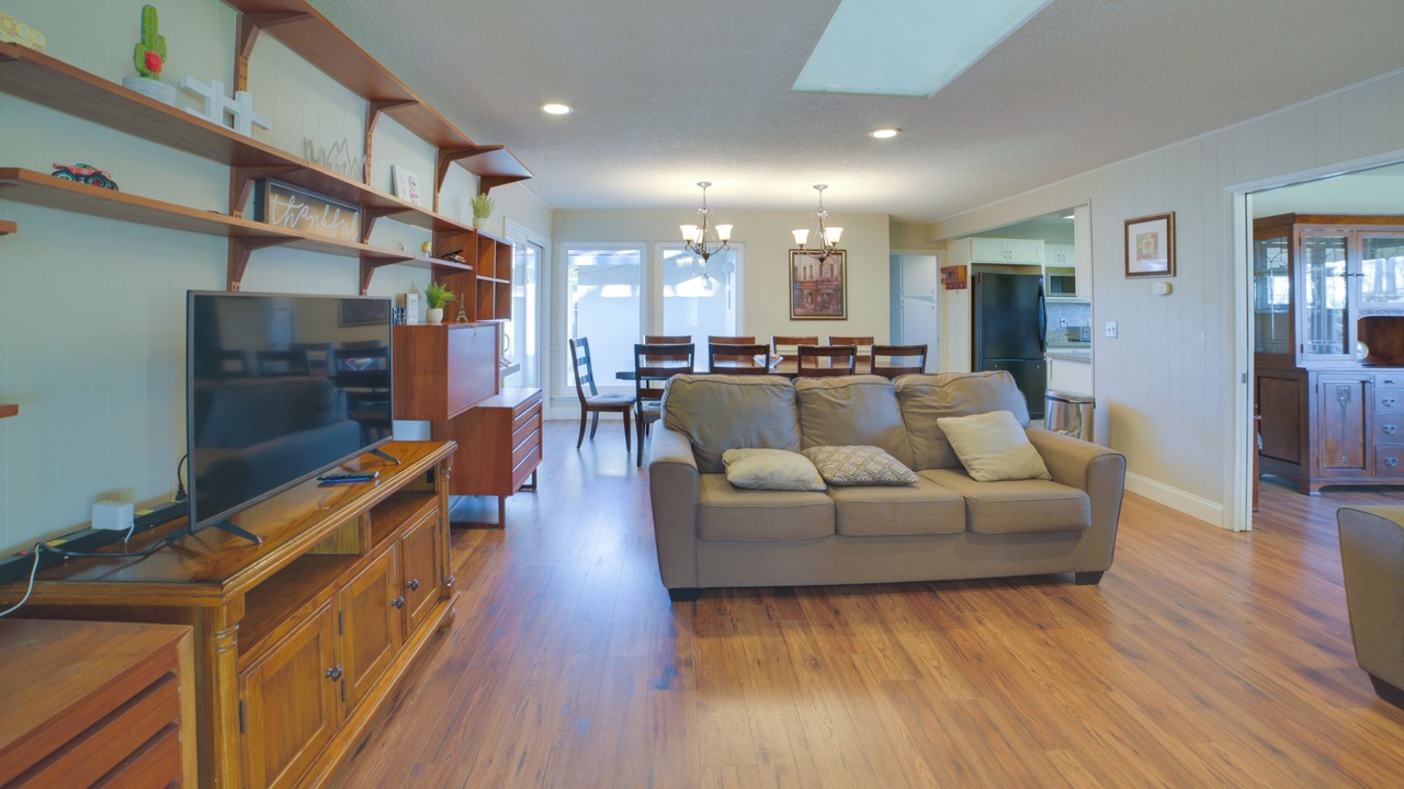 Photo of Livingroom in Salinas