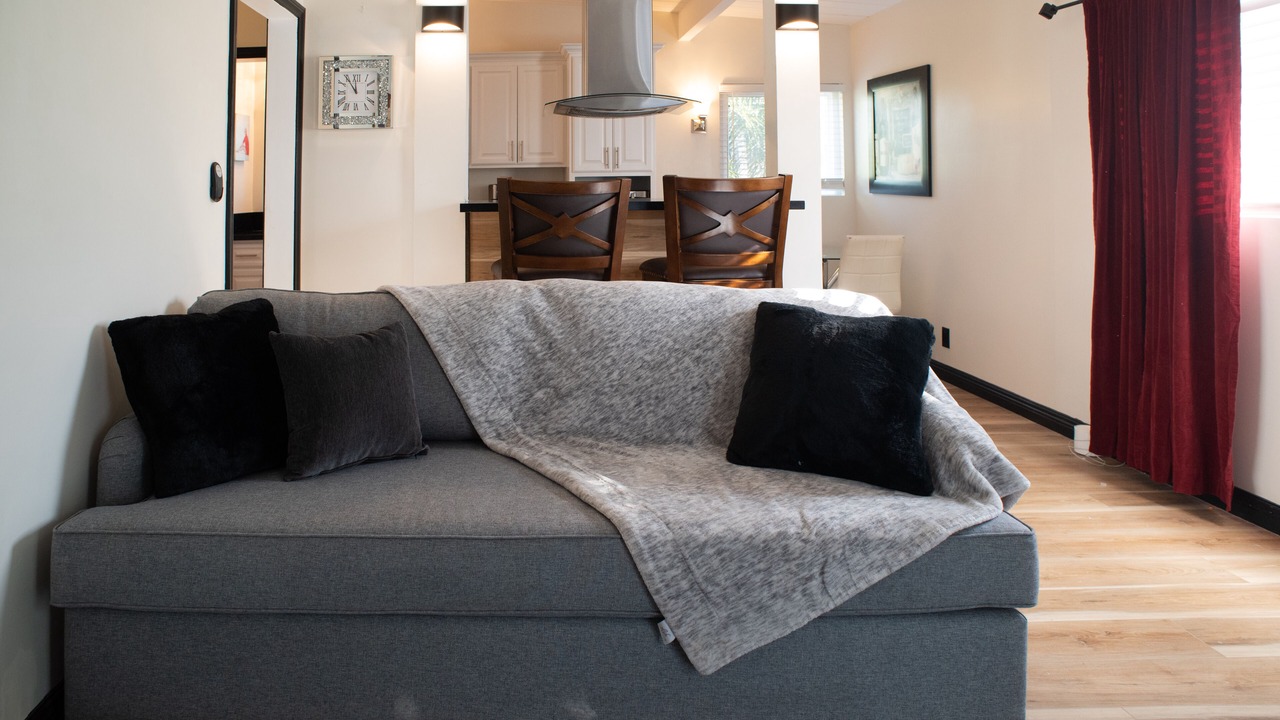 Photo of Livingroom in Mid-Wilshire