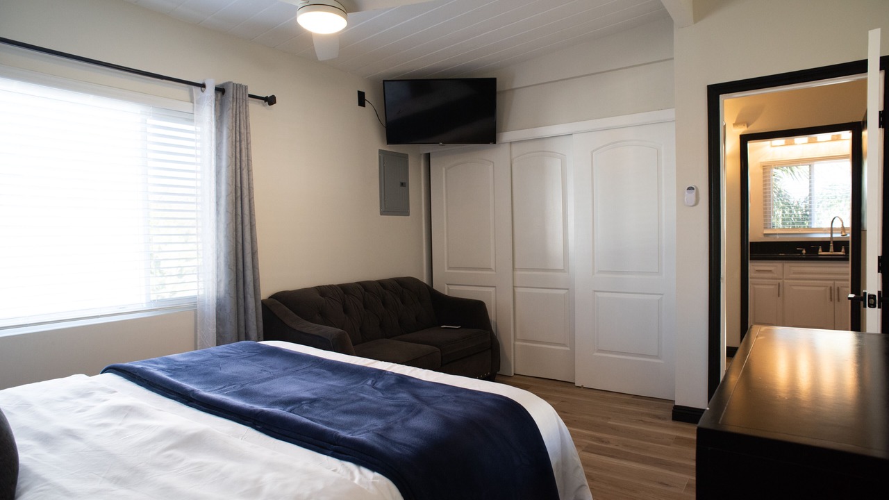 Photo of Bedroom in Mid-Wilshire
