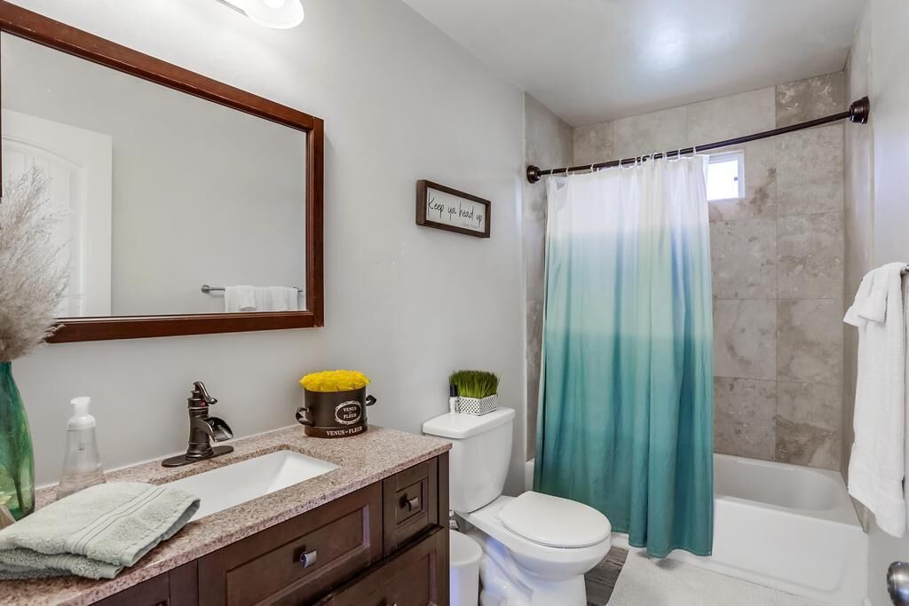 Photo of Bathroom in Linda Vista