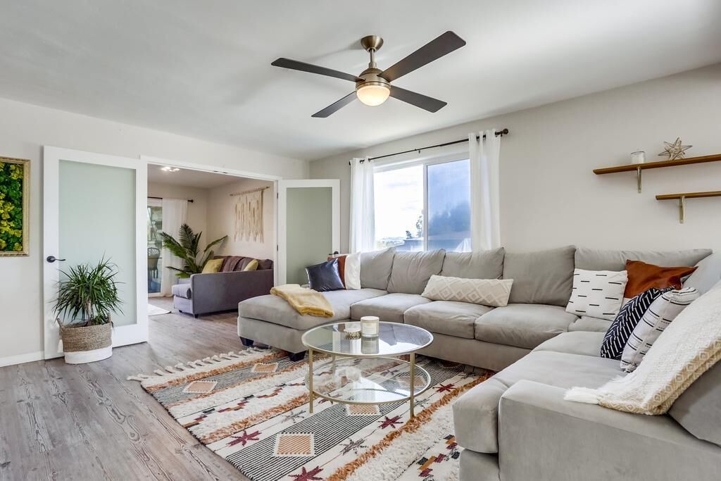 Photo of Livingroom in Linda Vista