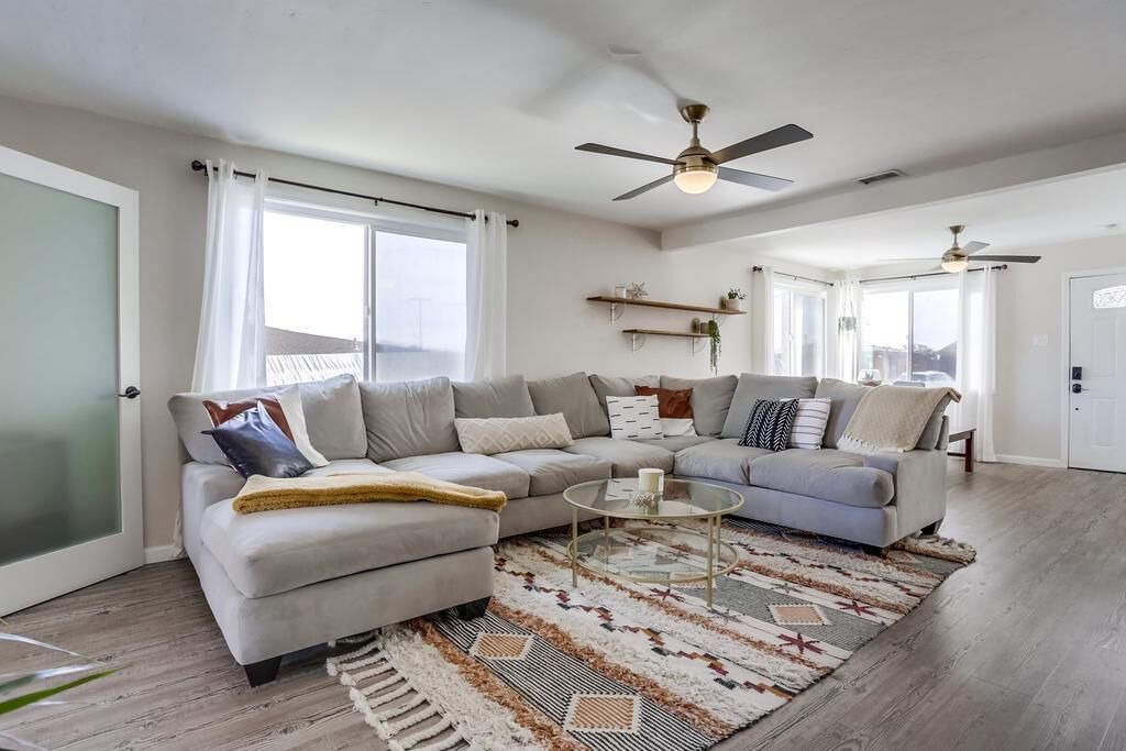 Photo of Livingroom in Linda Vista