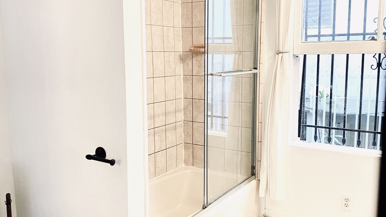 Photo of Bathroom in Ocean Park
