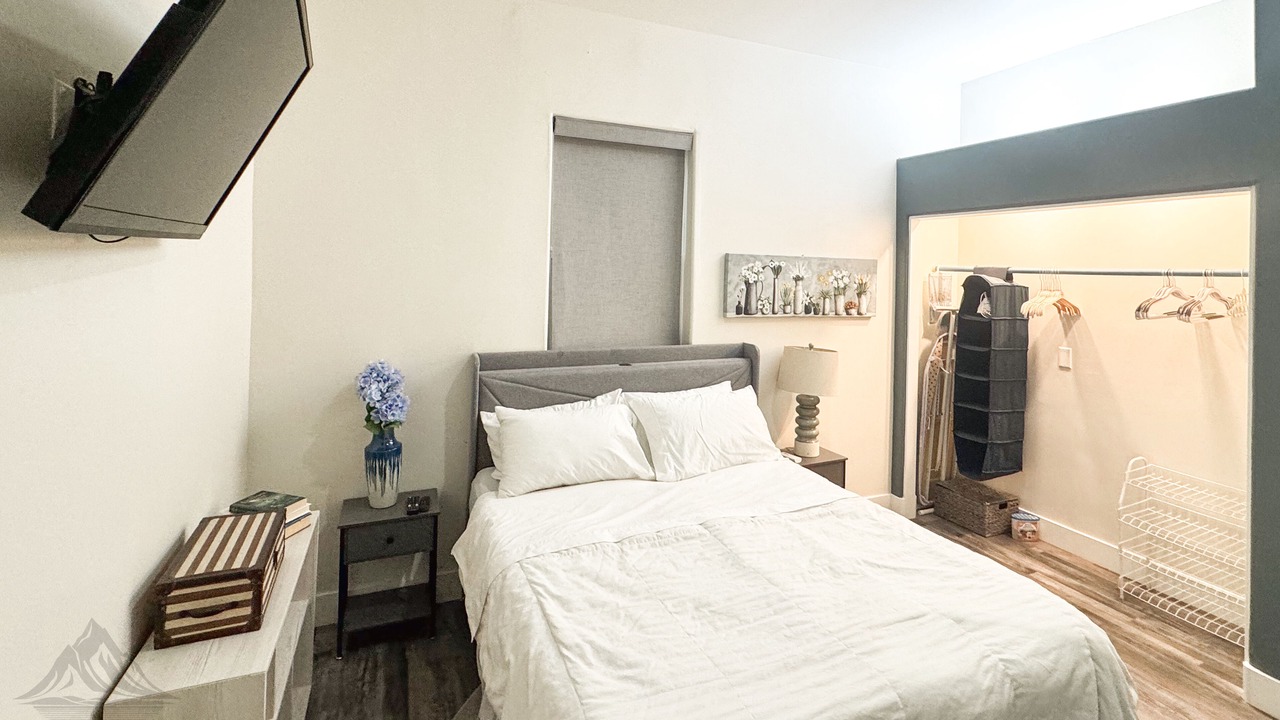 Photo of Bedroom in Thousand Oaks