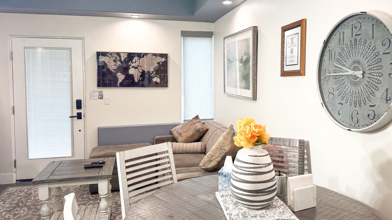 Photo of Livingroom in Thousand Oaks