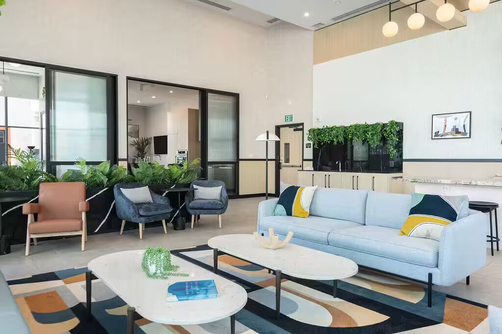 Photo of Livingroom in Downtown Long Beach