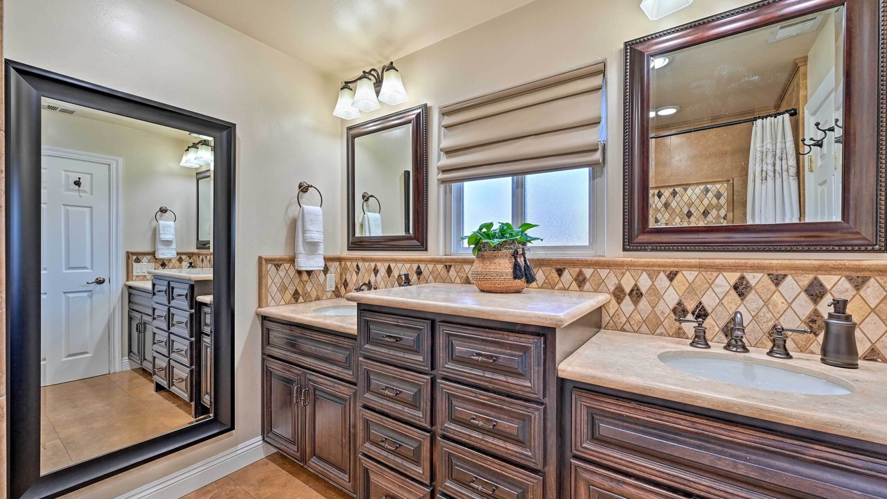Photo of Bathroom in Vista