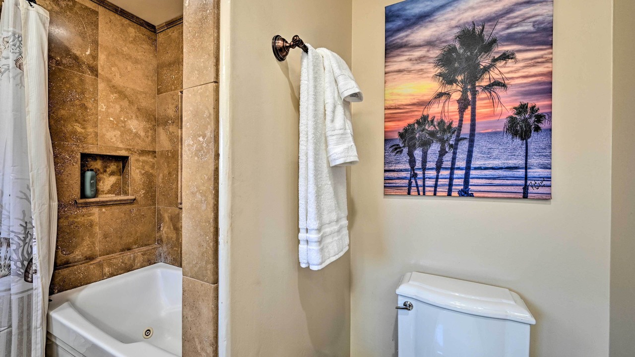 Photo of Bathroom in Vista