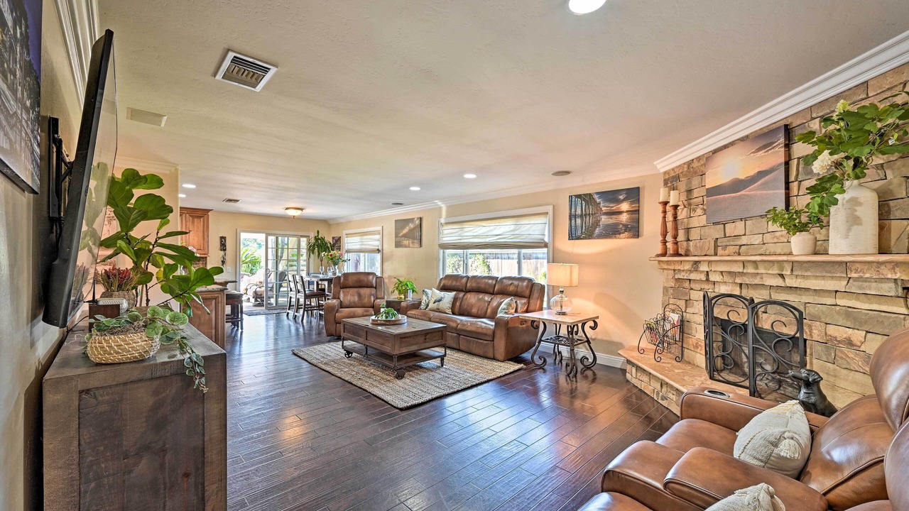 Photo of Livingroom in Vista