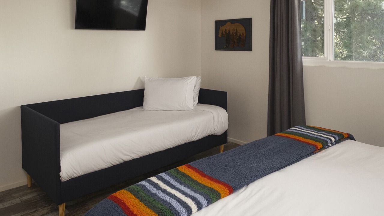 Photo of Bedroom in Arrowhead Villas