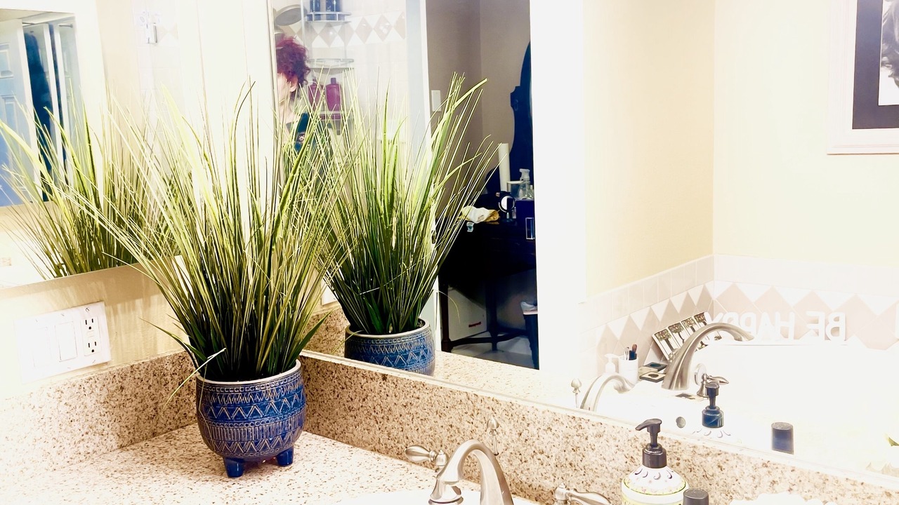 Photo of Bathroom in Calabasas