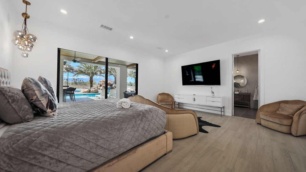 Photo of Bedroom in Bermuda Dunes