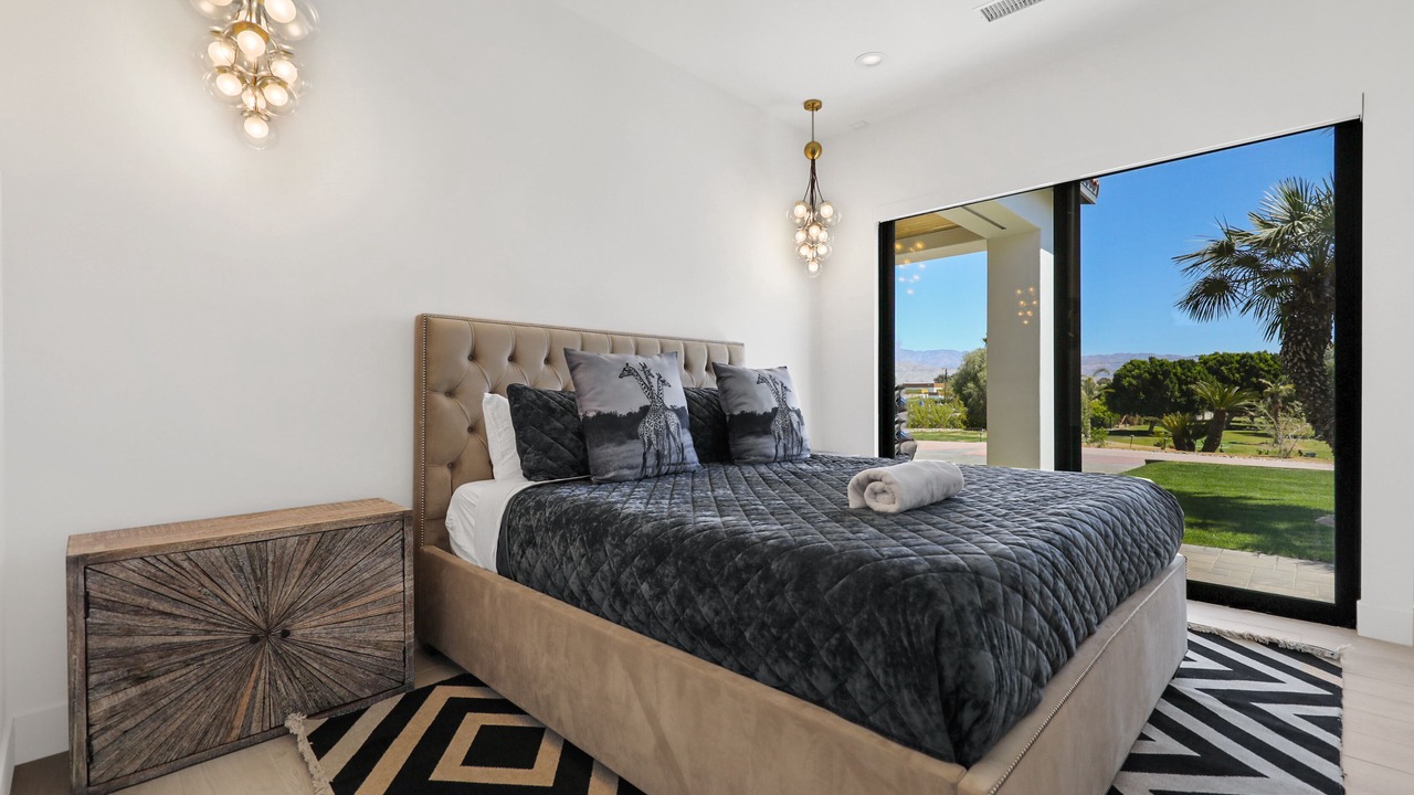 Photo of Bedroom in Bermuda Dunes