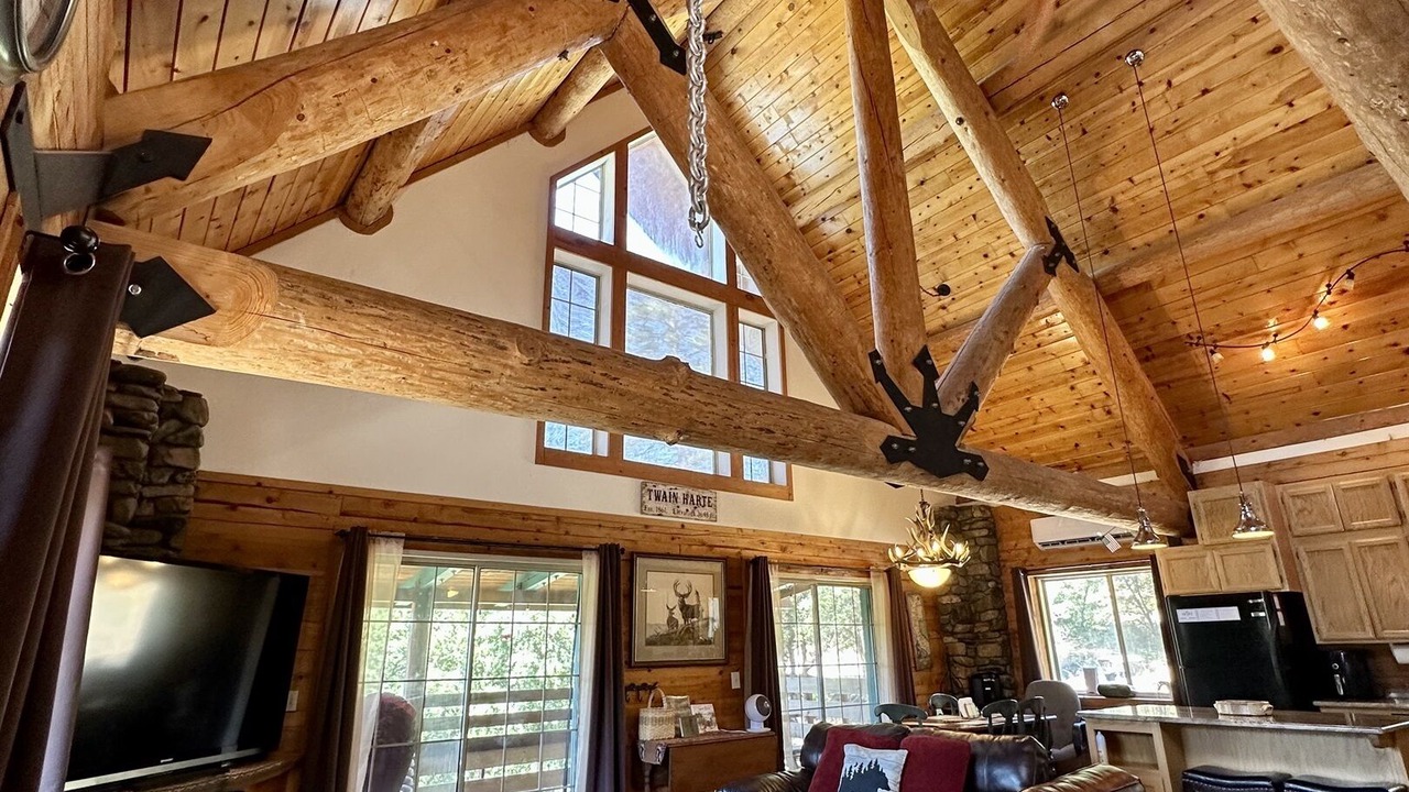 Photo of Bedroom in Twain Harte