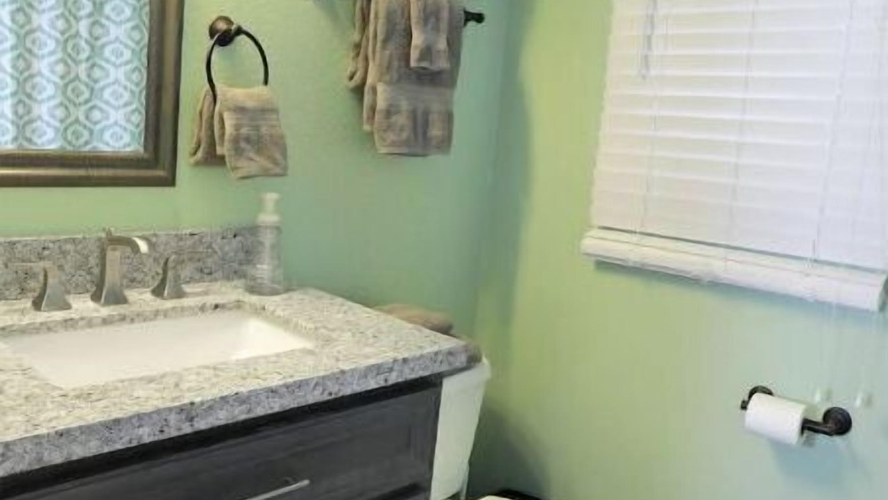Photo of Bathroom in North Long Beach