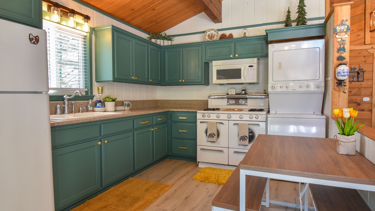 Photo of Kitchen in Green Valley Lake