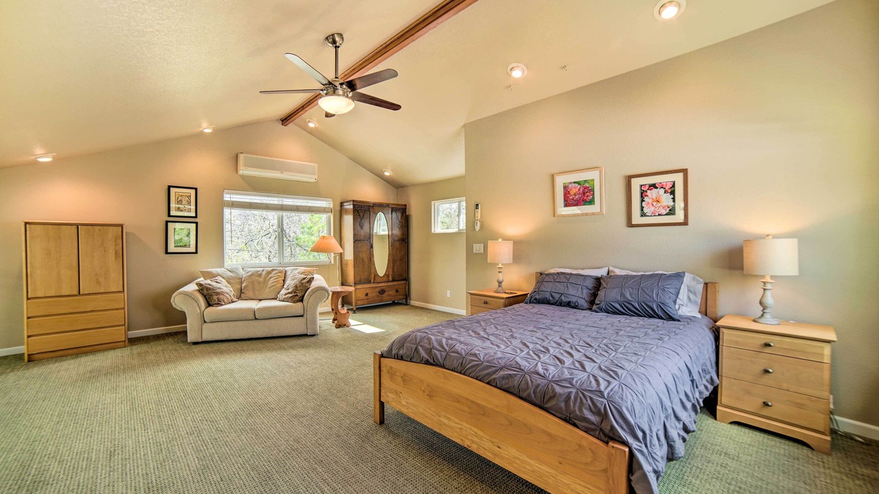 Photo of Bedroom in Vichy Springs