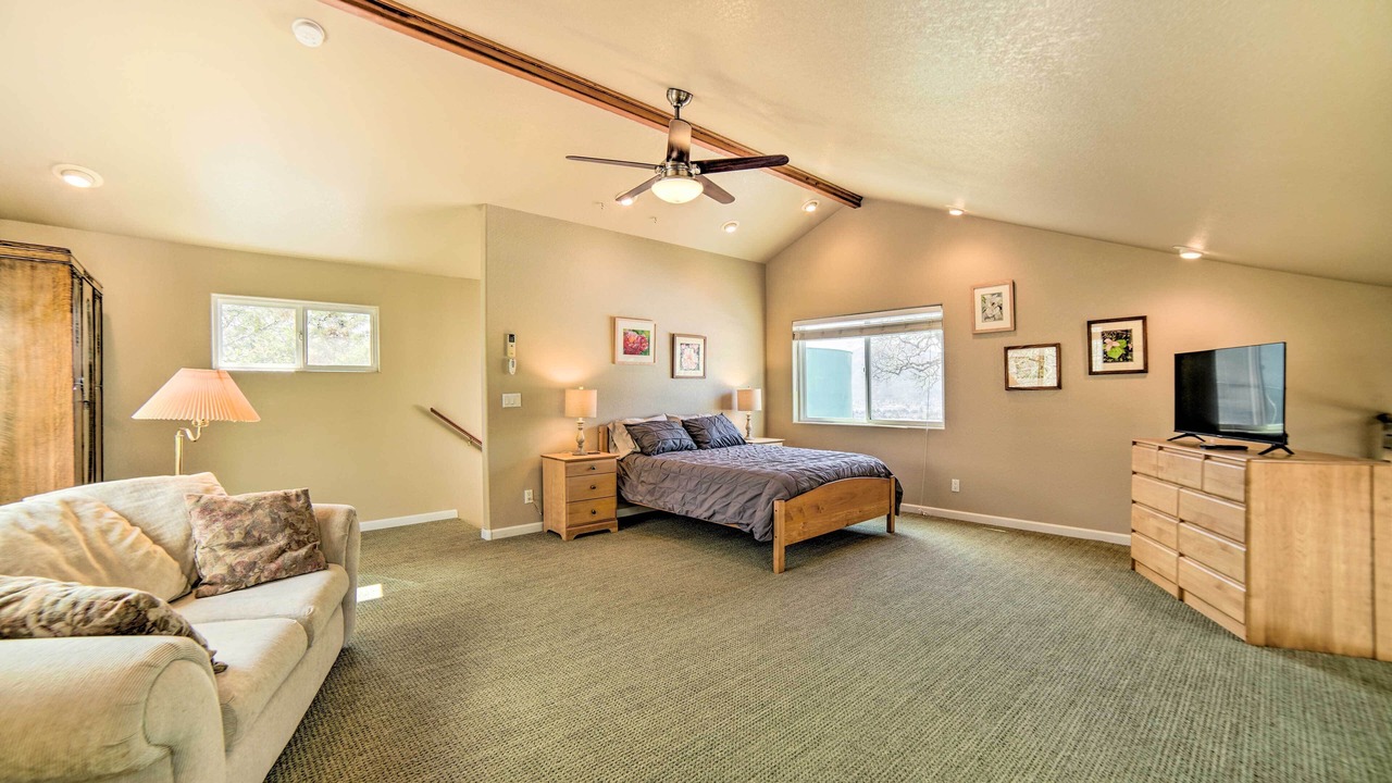Photo of Bedroom in Vichy Springs