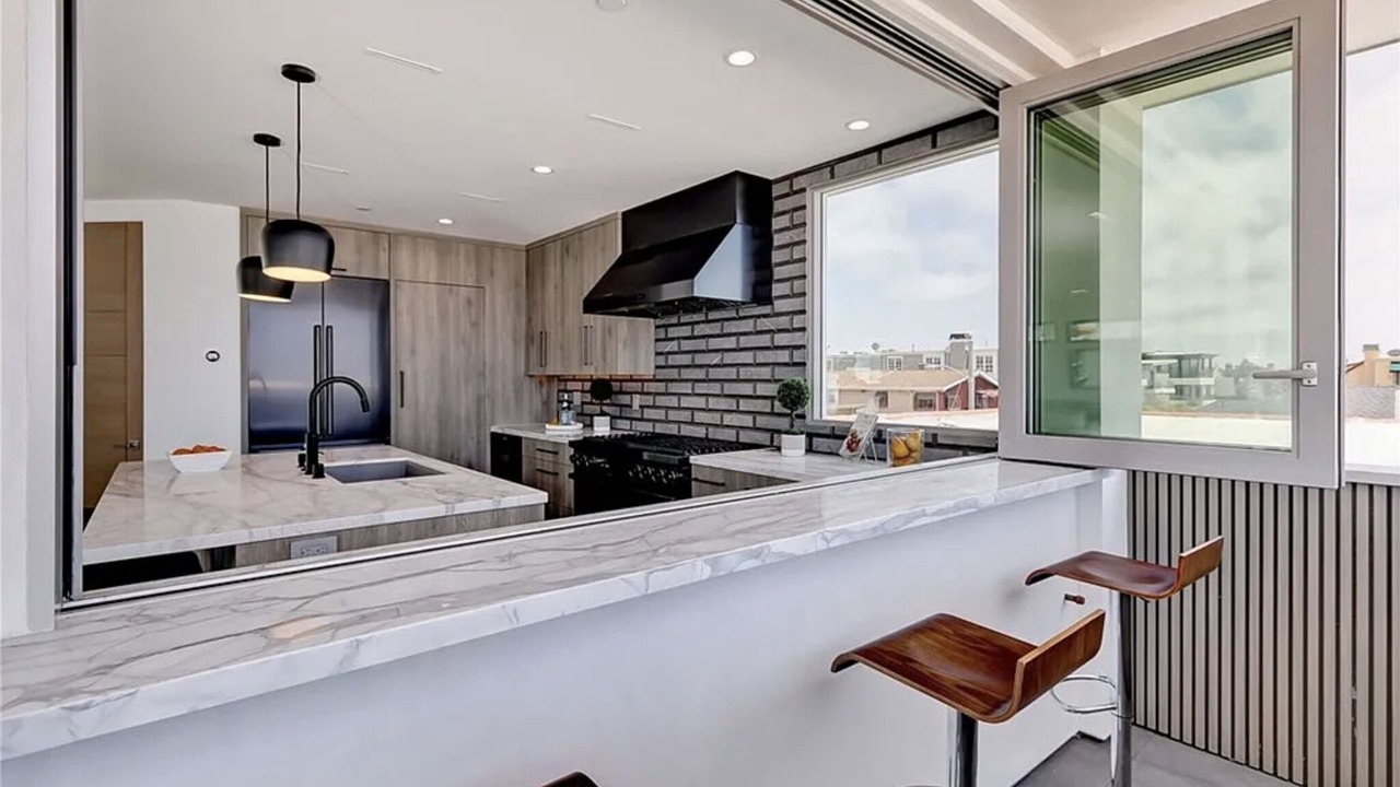 Photo of Kitchen in Gas Lamp Section