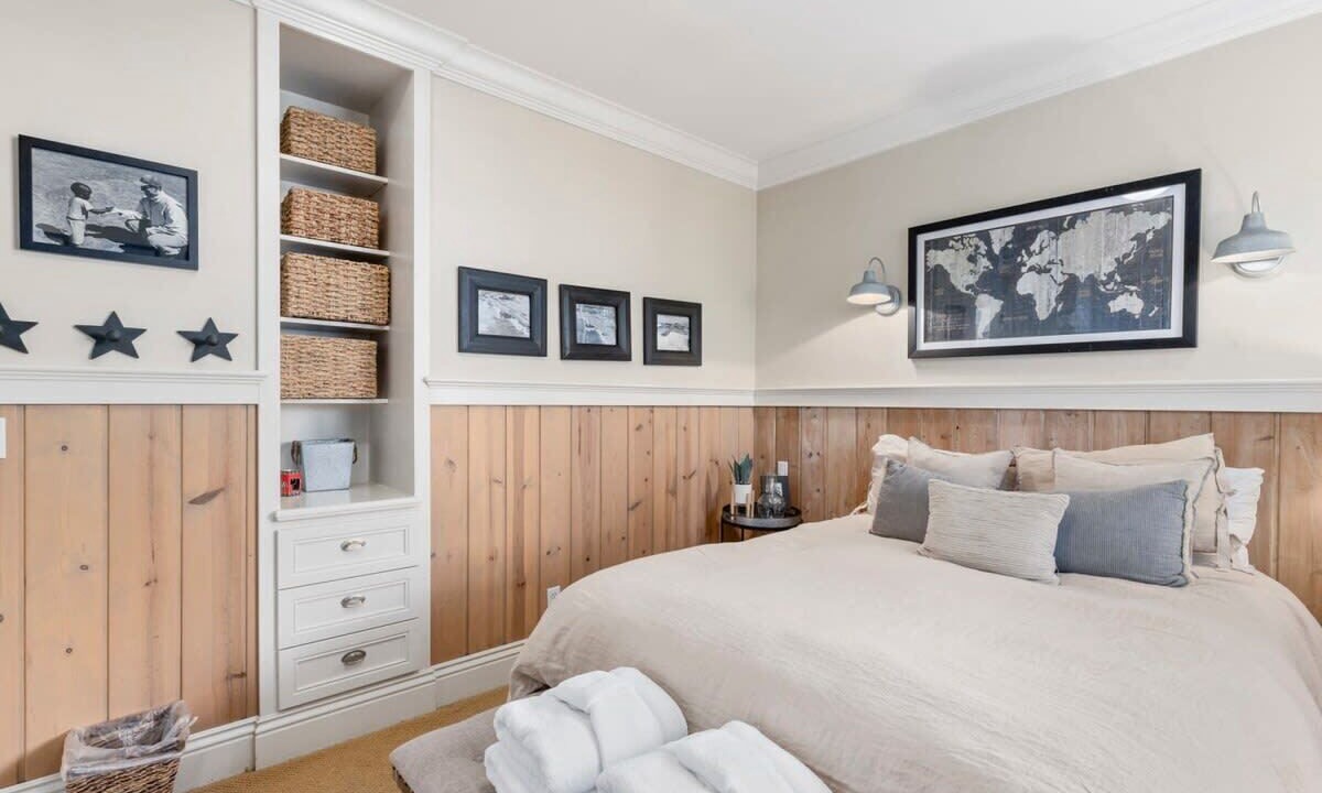 Photo of Bedroom in Opal Cliffs