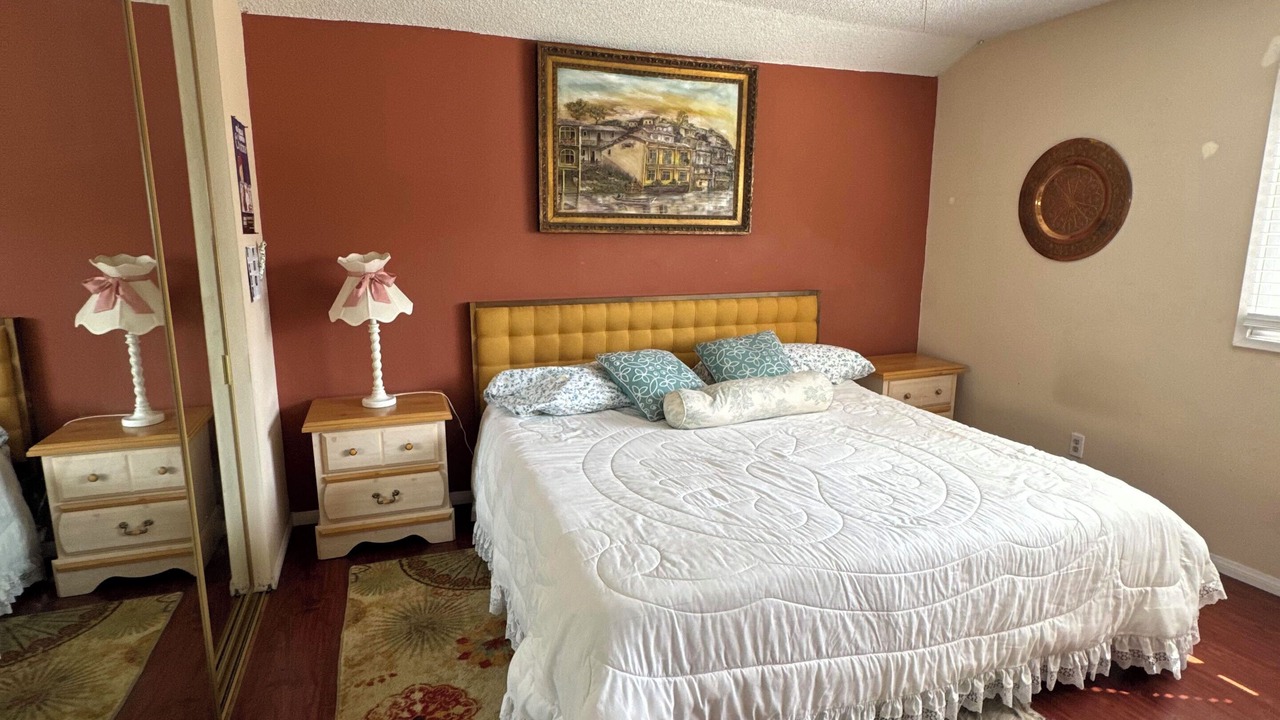 Photo of Bedroom in Santa Clarita