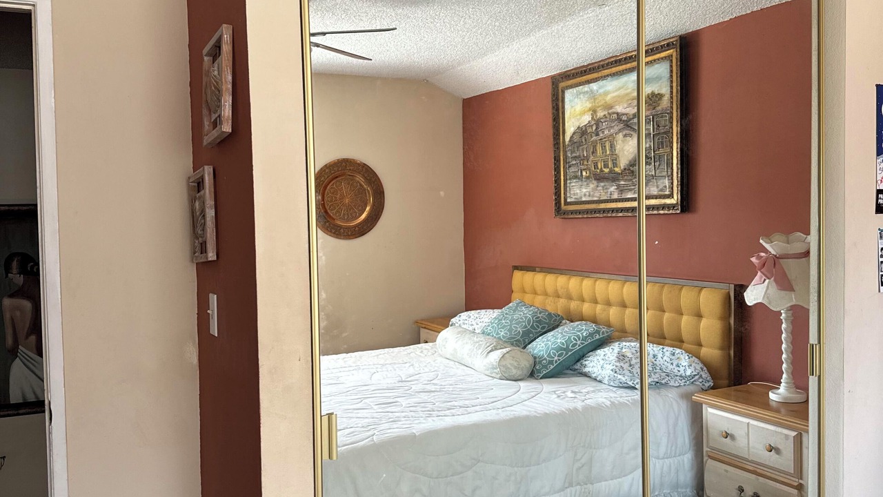 Photo of Bedroom in Santa Clarita