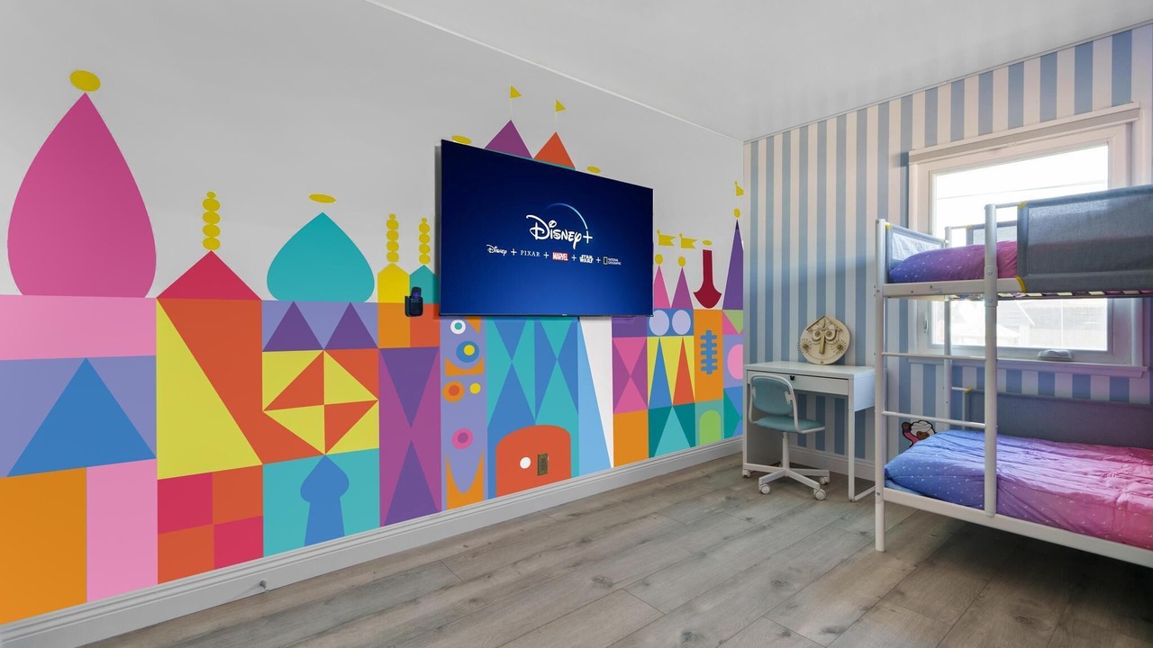 Photo of Bedroom in Anaheim Resort