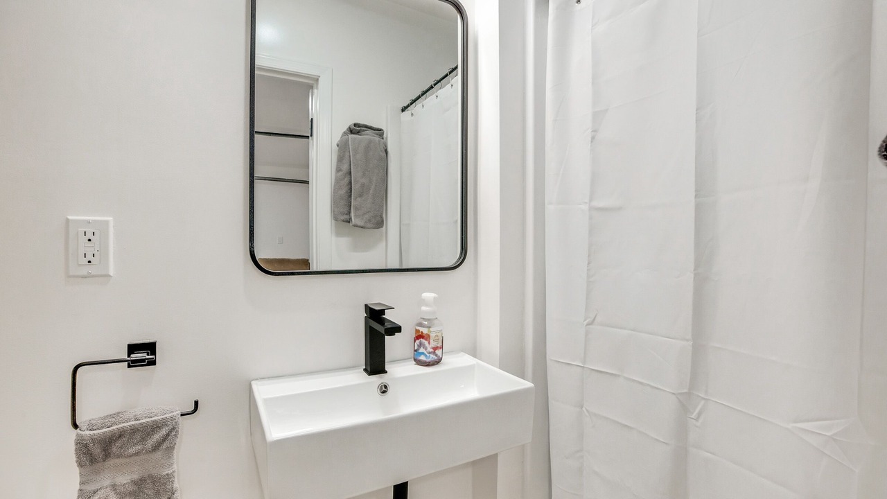 Photo of Bathroom in Azusa