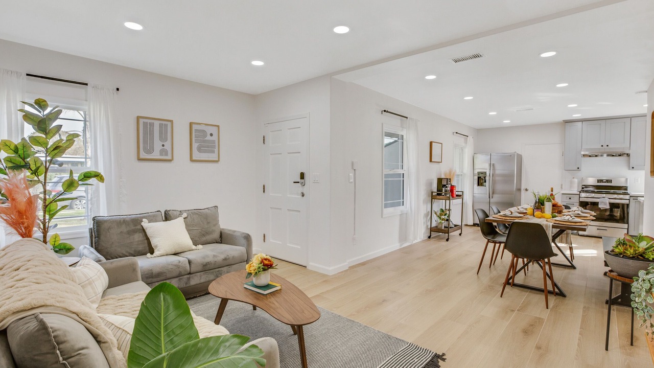 Photo of Livingroom in Azusa