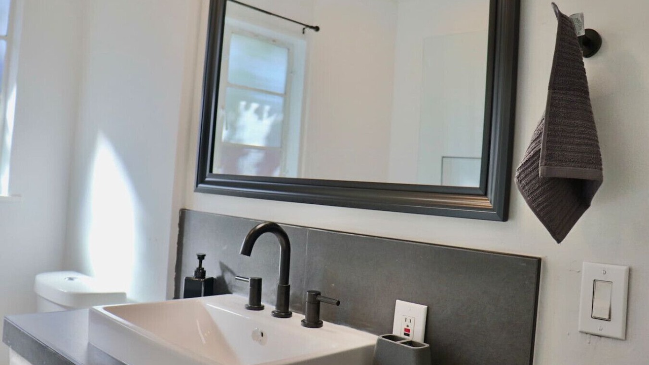 Photo of Bathroom in Bakersfield