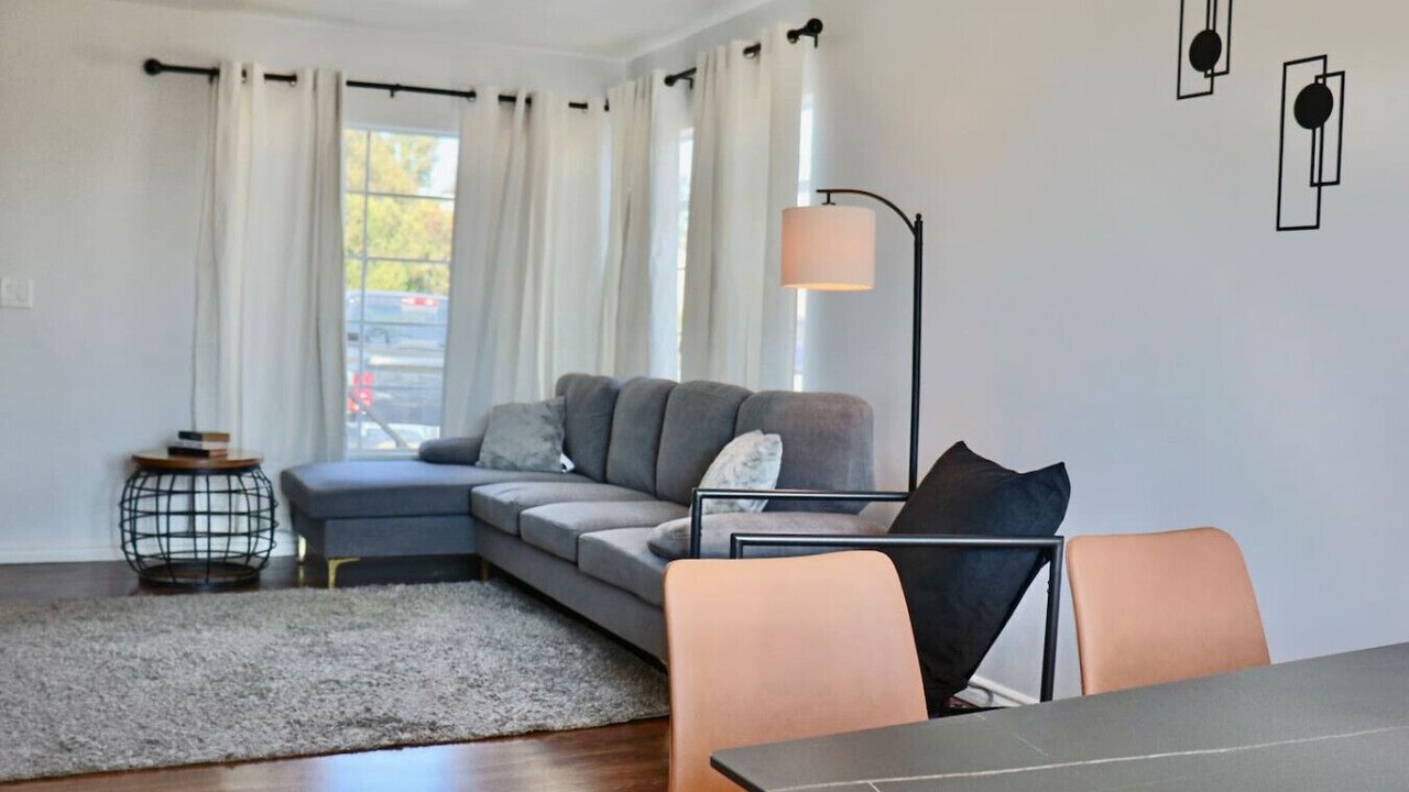 Photo of Livingroom in Bakersfield