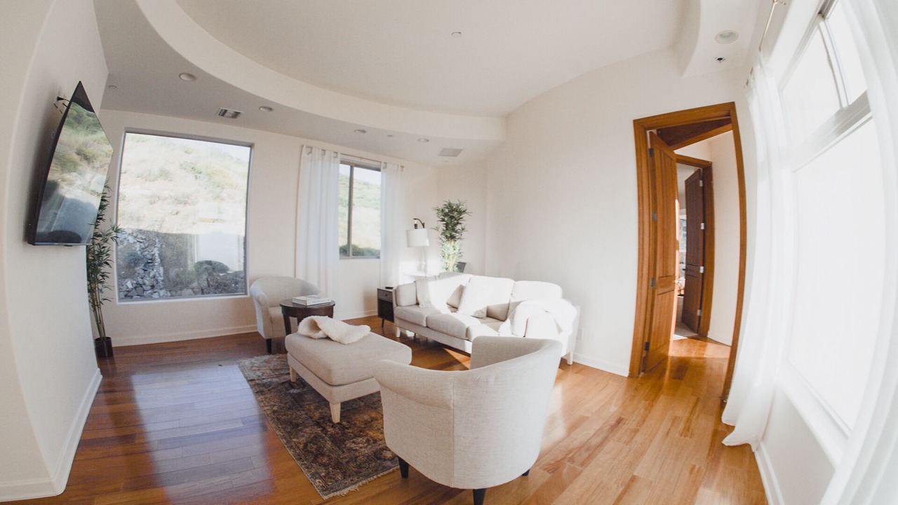 Photo of Livingroom in Malibu