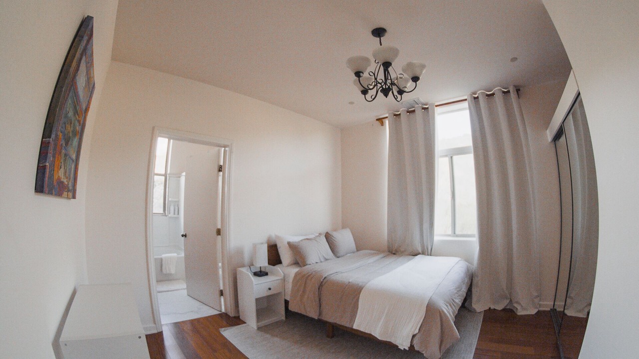 Photo of Bedroom in Malibu