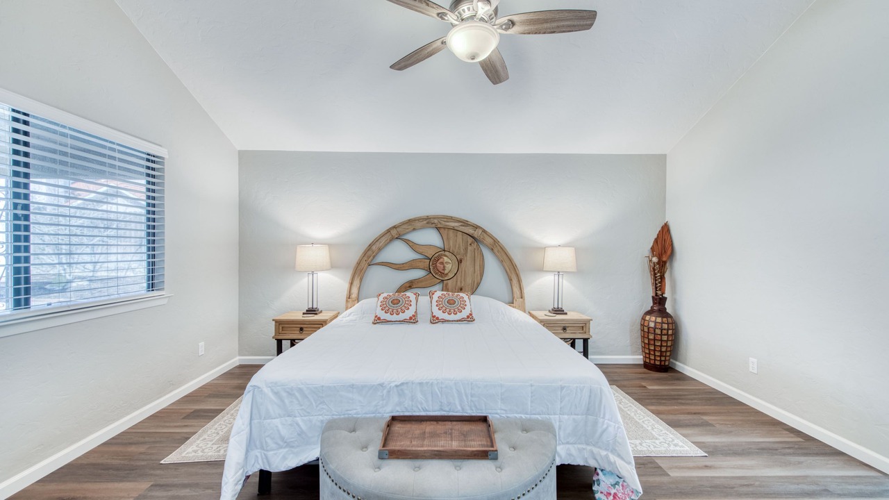 Photo of Bedroom in Raisin