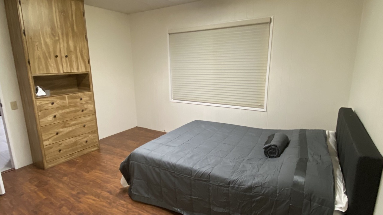 Photo of Bedroom in Woodland Hills