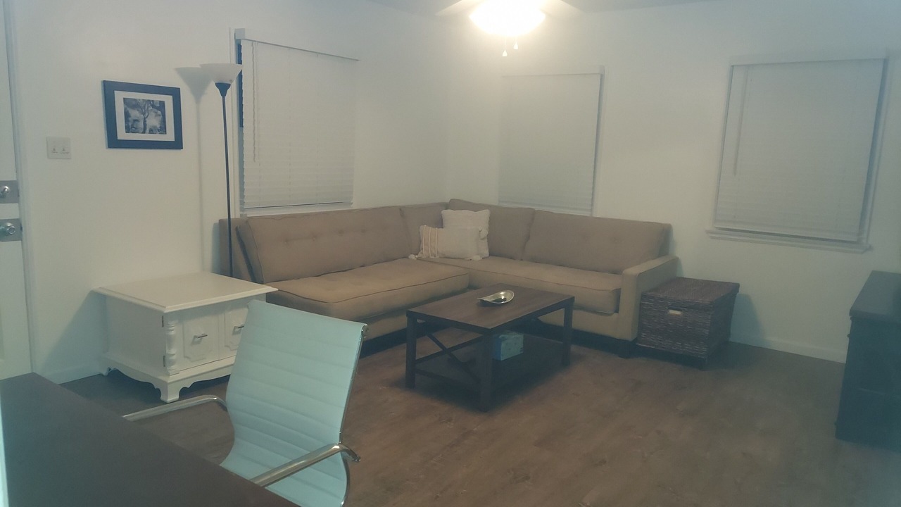 Photo of Livingroom in Van Nuys