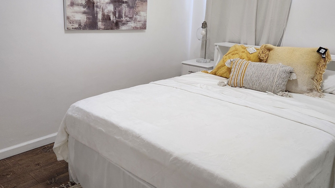 Photo of Bedroom in Van Nuys