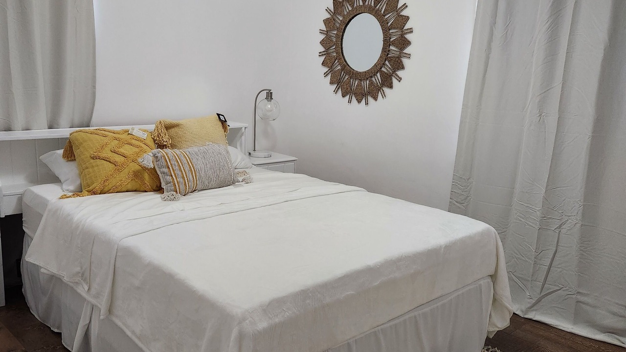 Photo of Bedroom in Van Nuys