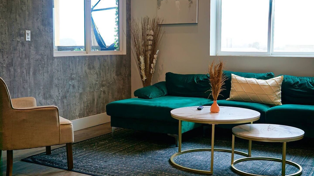 Photo of Livingroom in Lawndale