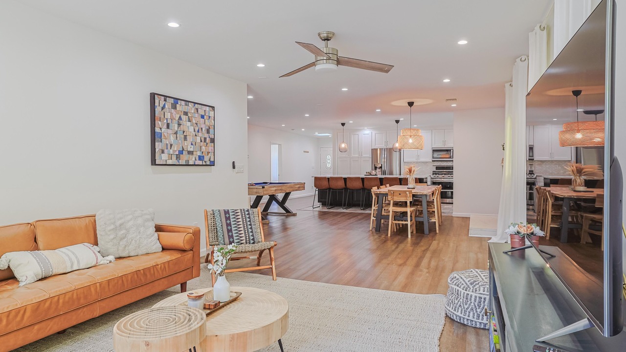 Photo of Livingroom in Sherman Oaks